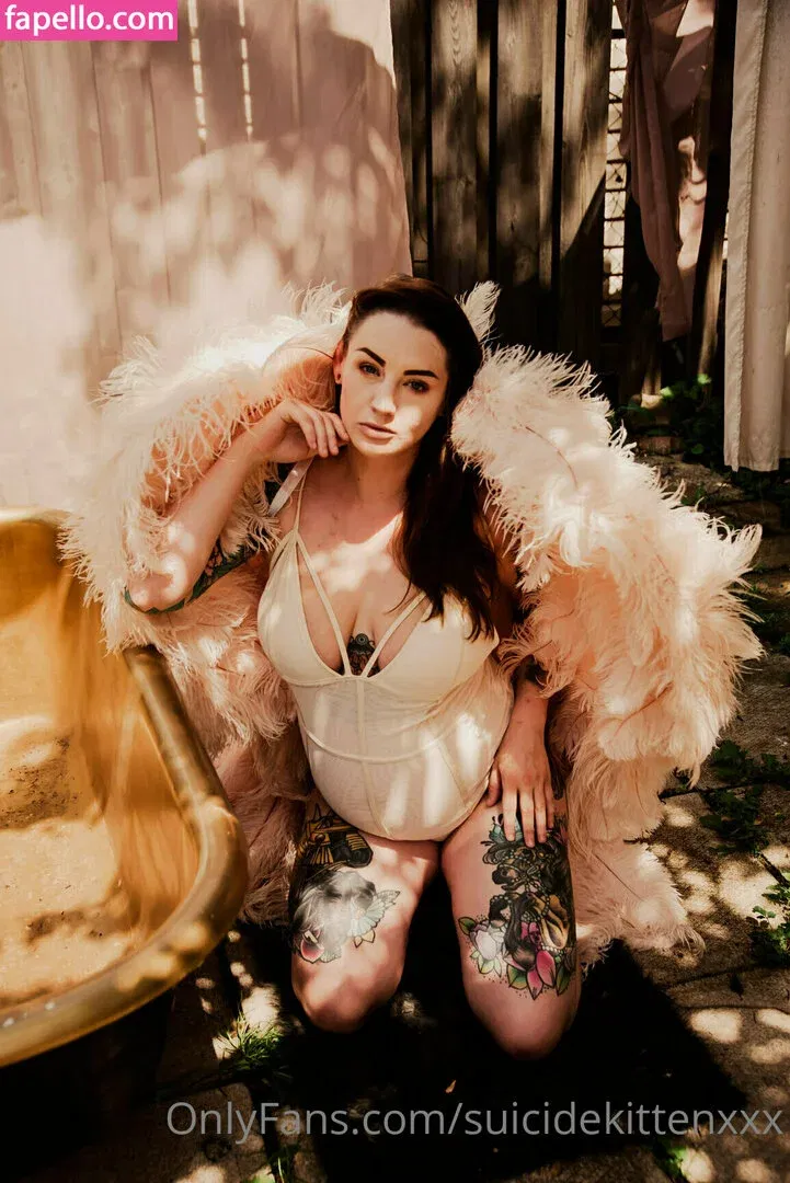 suicidekittenxxx Onlyfans Photo Gallery 