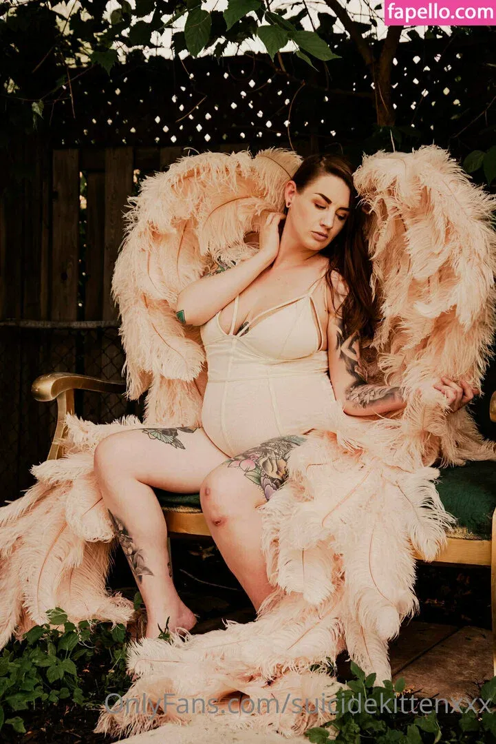 suicidekittenxxx Onlyfans Photo Gallery 