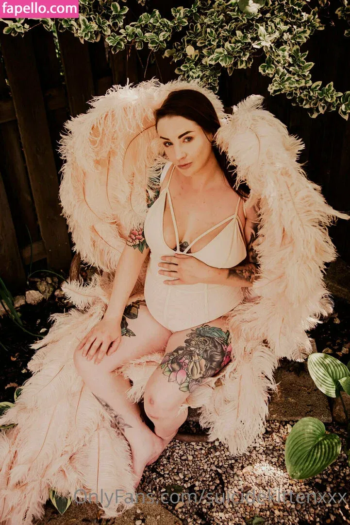 suicidekittenxxx Onlyfans Photo Gallery 