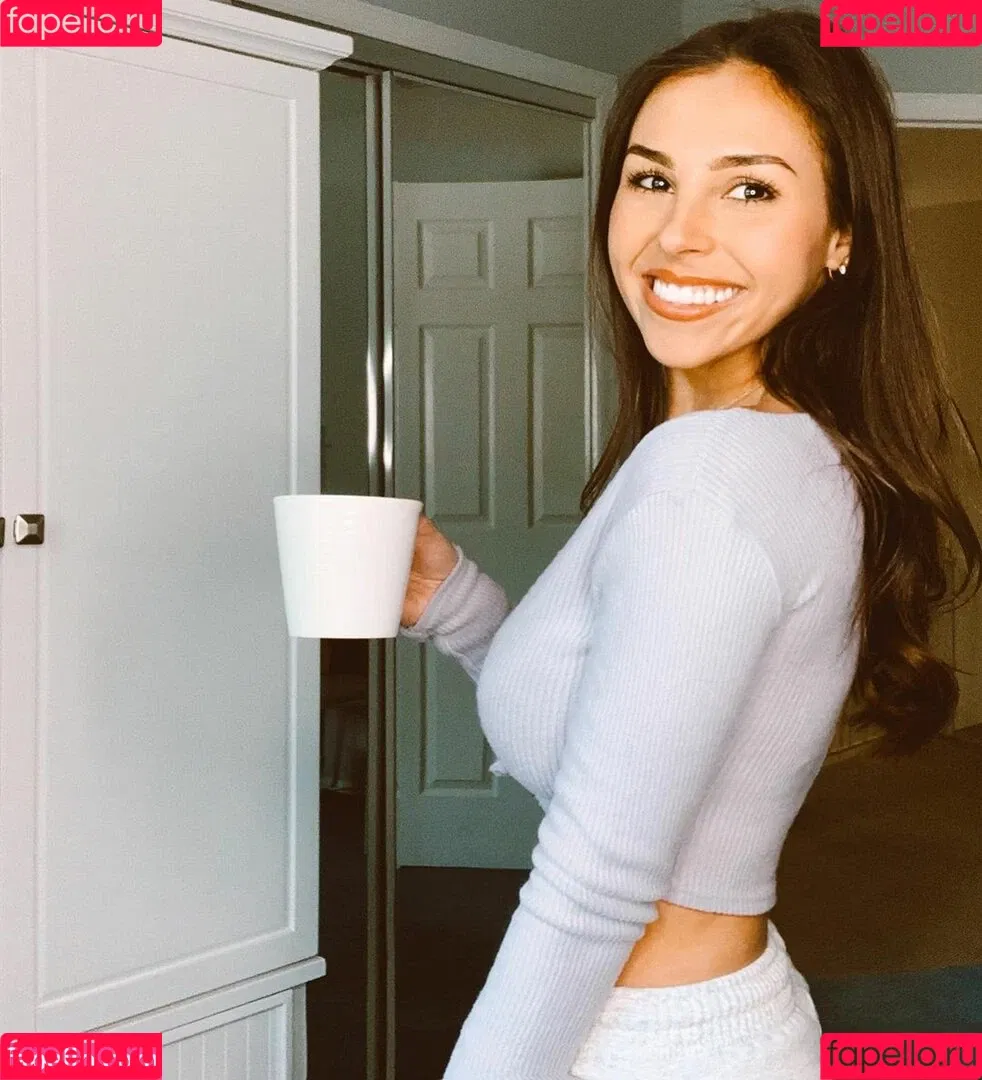 Faryn Corey Onlyfans Photo Gallery 