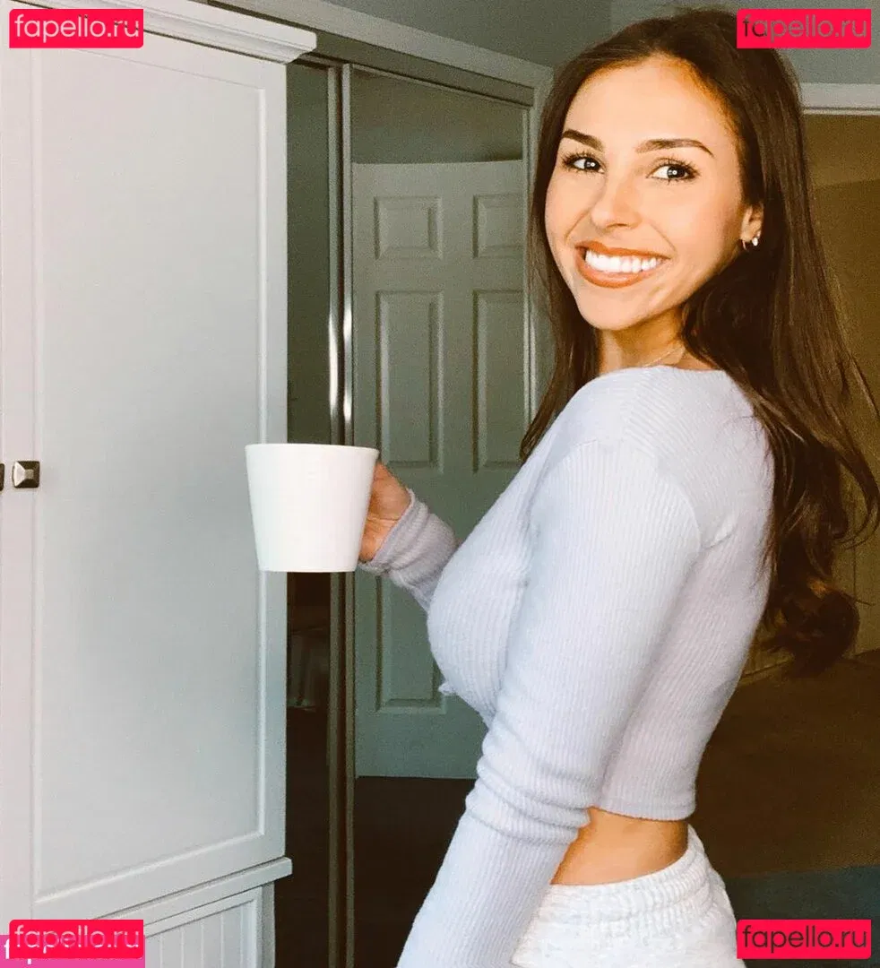 Faryn Corey Onlyfans Photo Gallery 