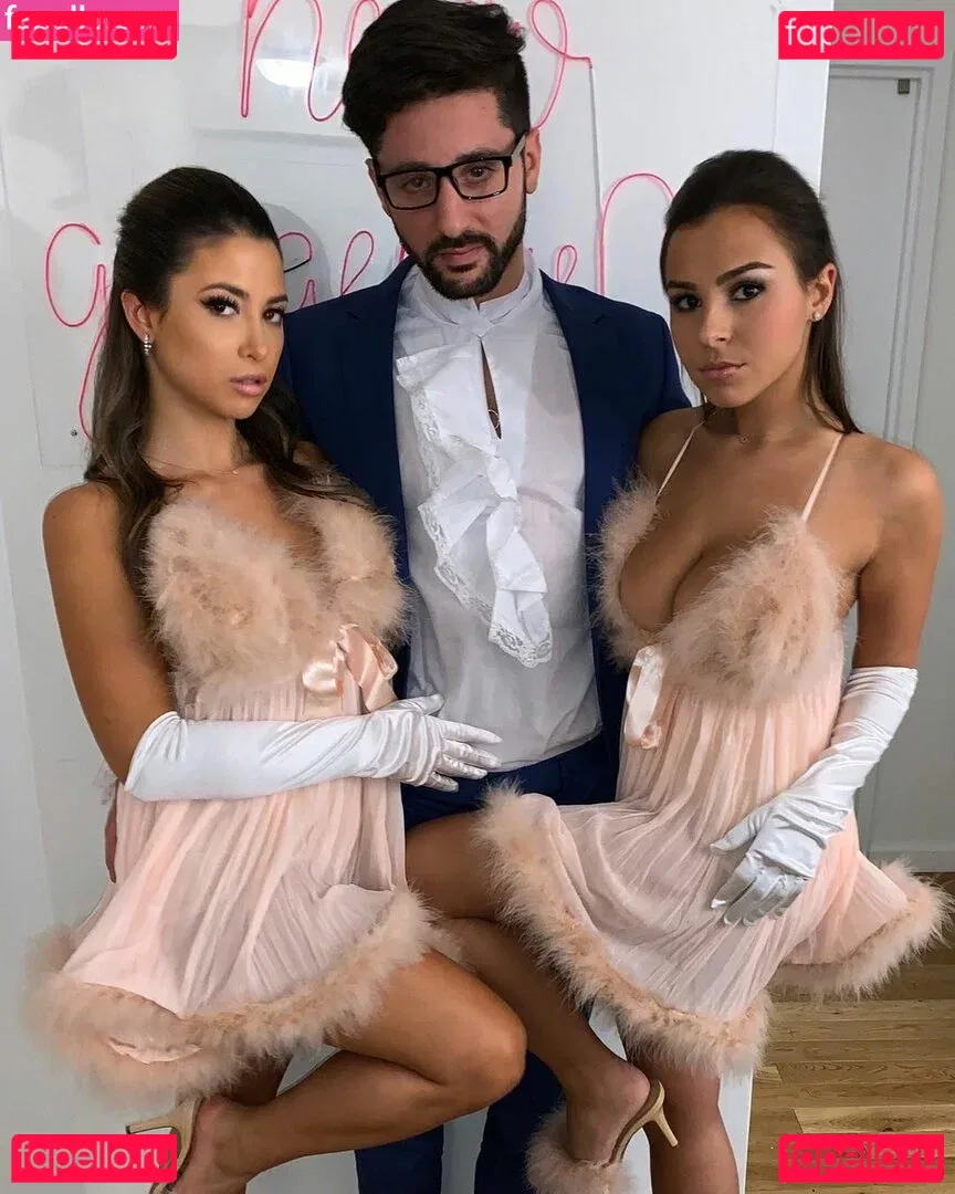 Faryn Corey Onlyfans Photo Gallery 