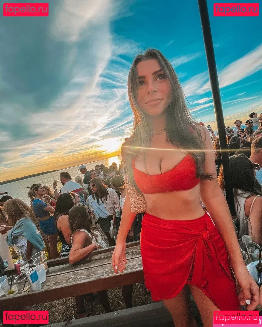 Faryn Corey Onlyfans Photo Gallery 