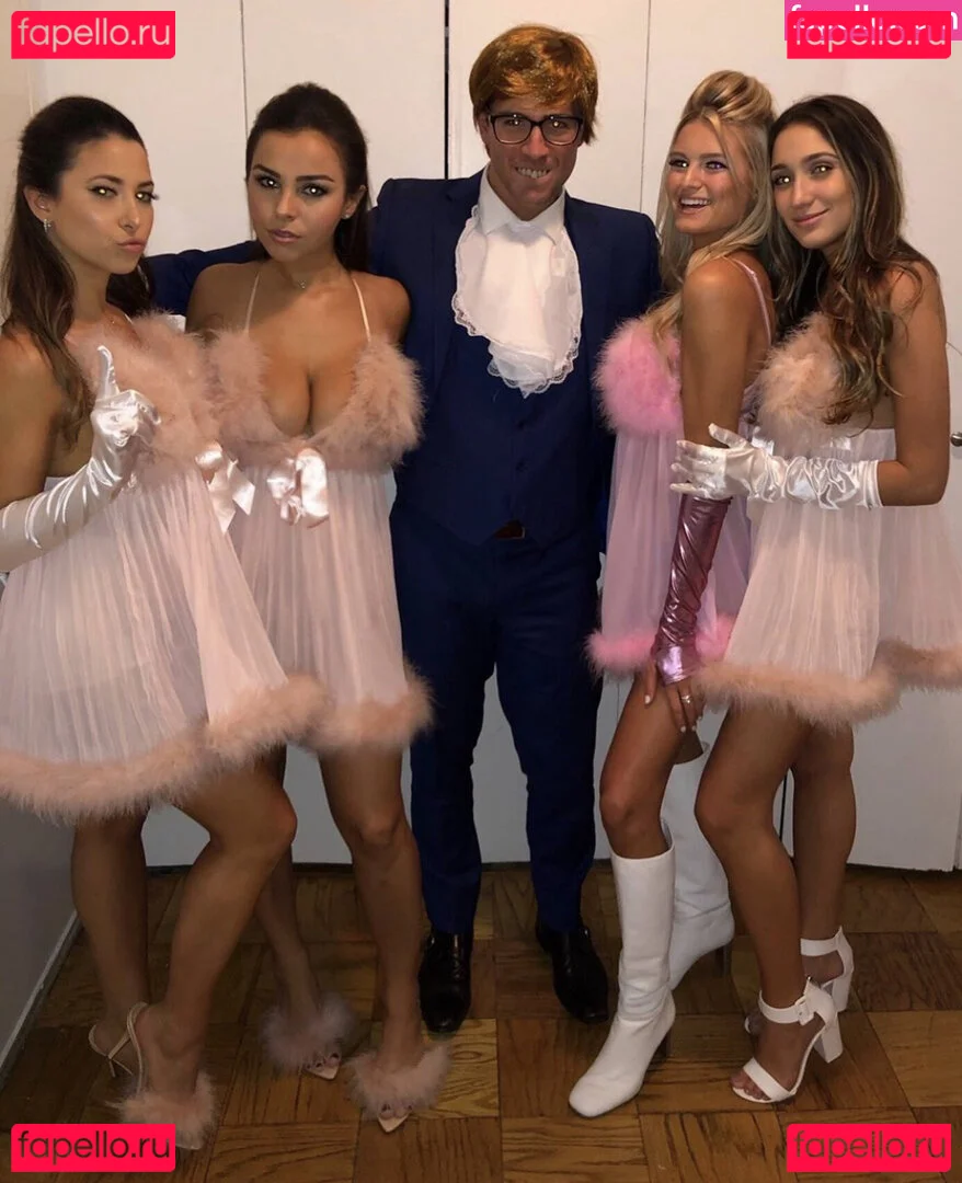 Faryn Corey Onlyfans Photo Gallery 