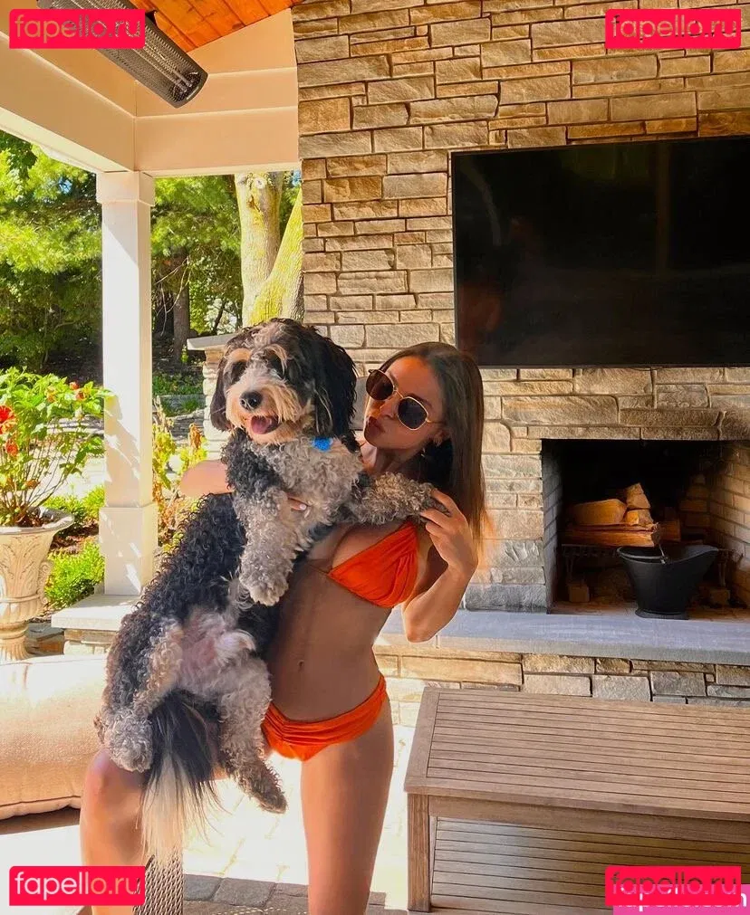 Faryn Corey Onlyfans Photo Gallery 