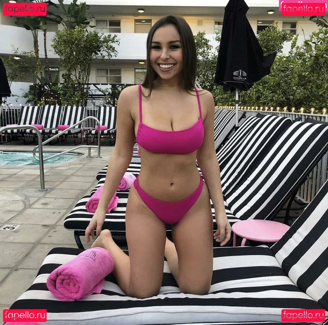 Faryn Corey Onlyfans Photo Gallery 
