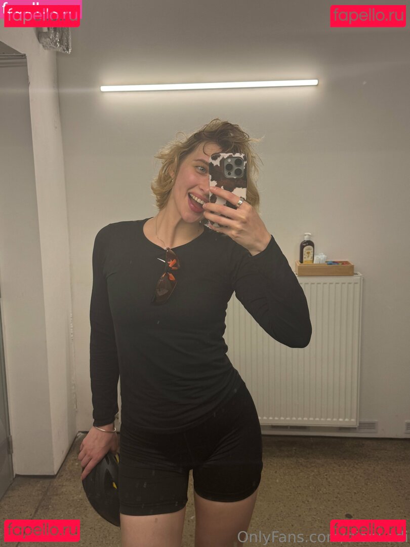 Dionkadi Nude Onlyfans Photo 38