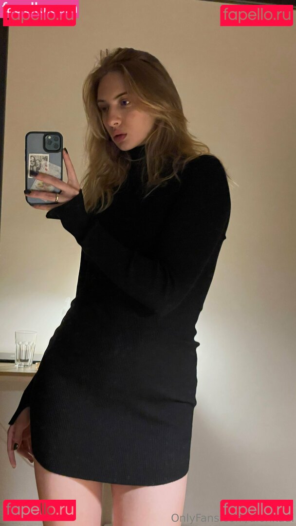 Dionkadi Nude Onlyfans Photo 23