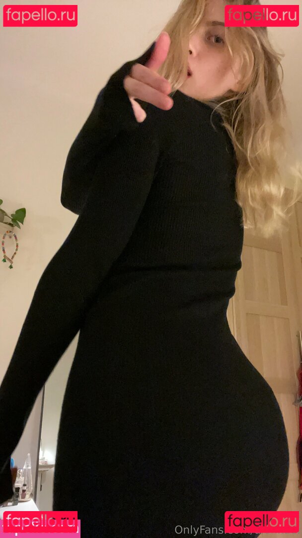 Dionkadi Nude Onlyfans Photo 24