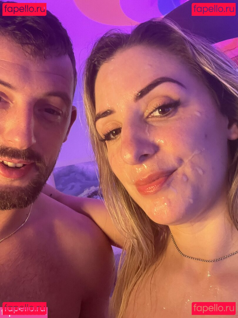 Pineapple Wife Nude Onlyfans Photo 39