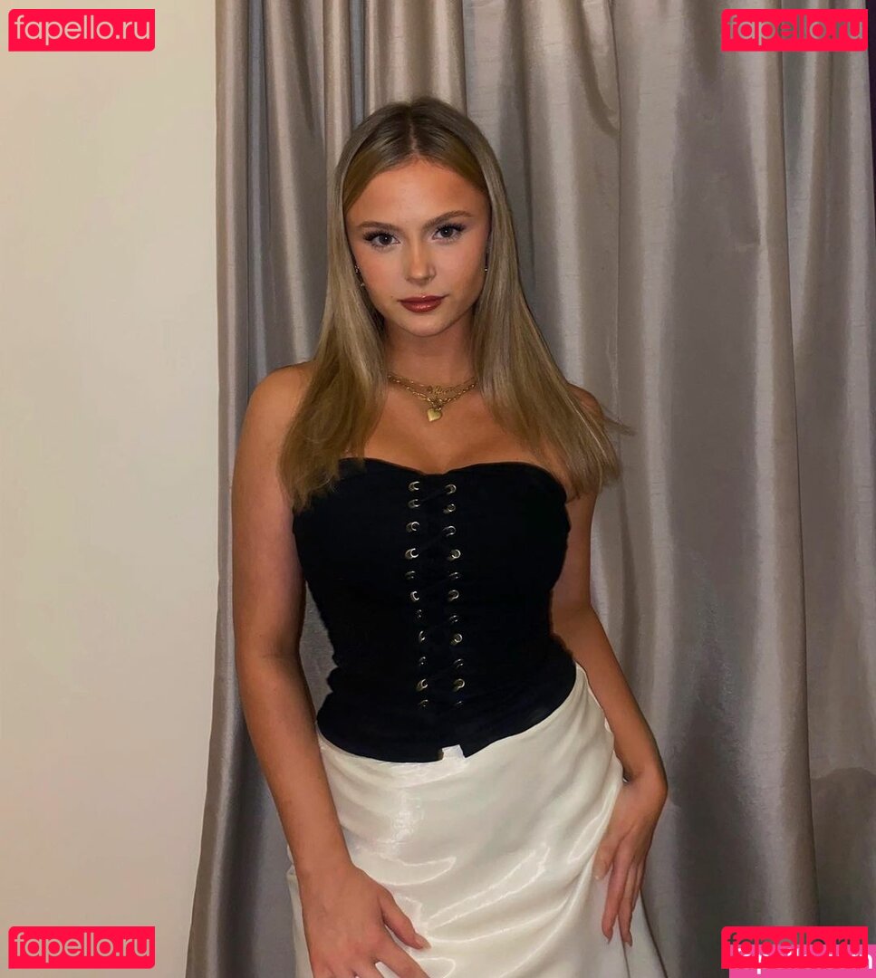 Mia Jenkins Nude Onlyfans Photo 7