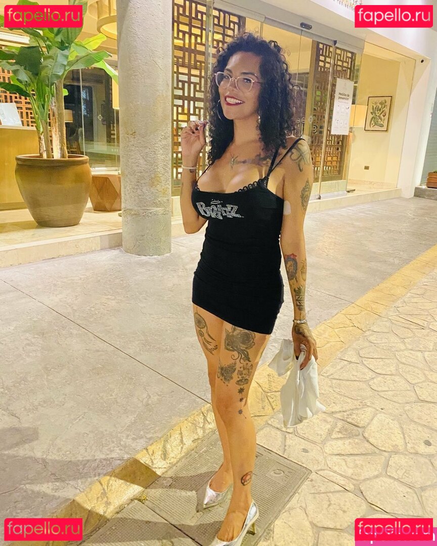 Nikole Ferrer Nude Onlyfans Photo 5