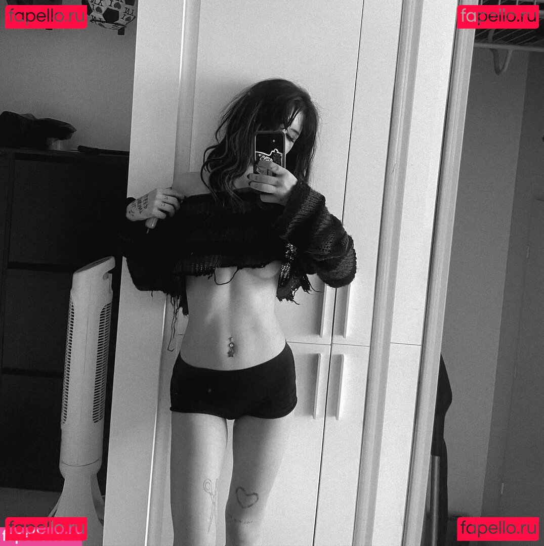 Avaxrainn Nude Onlyfans Photo 4