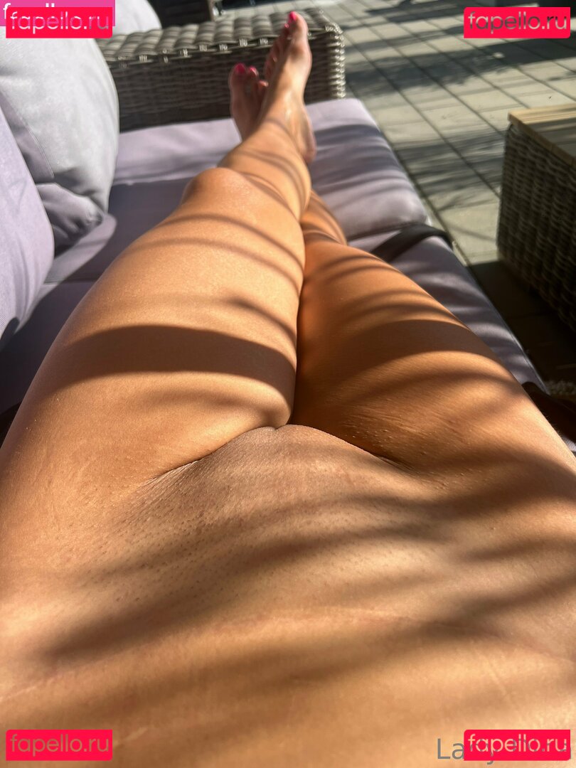 Tarba Firuta Nude Onlyfans Photo 23