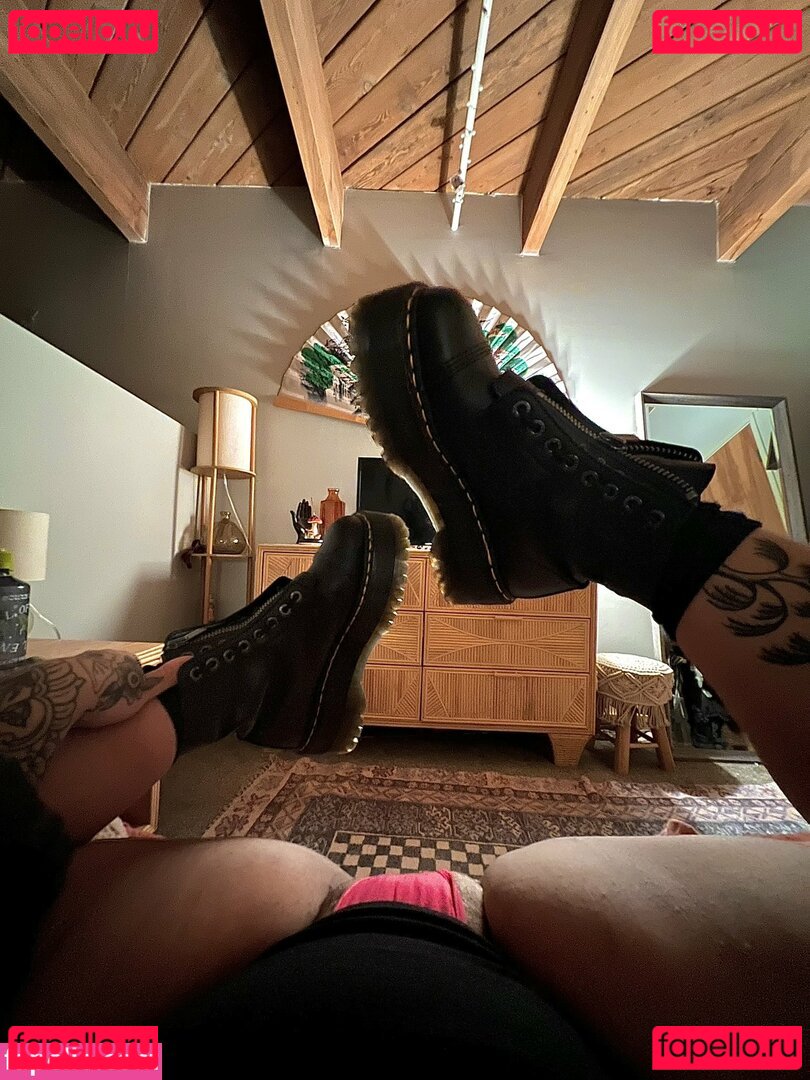 Venicecemetery Nude Onlyfans Photo 45