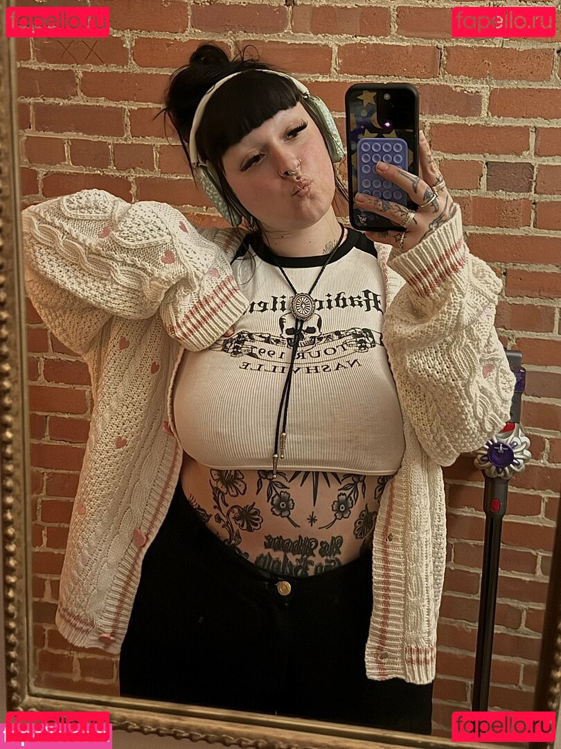 Venicecemetery Nude Onlyfans Photo 35