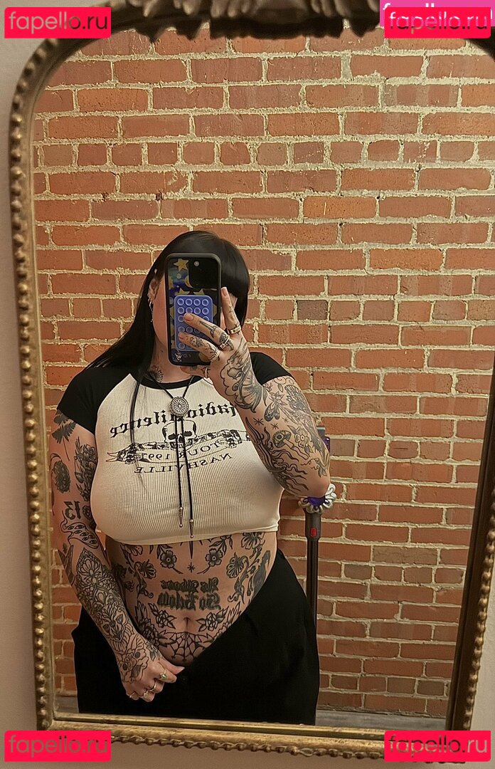 Venicecemetery Nude Onlyfans Photo 33