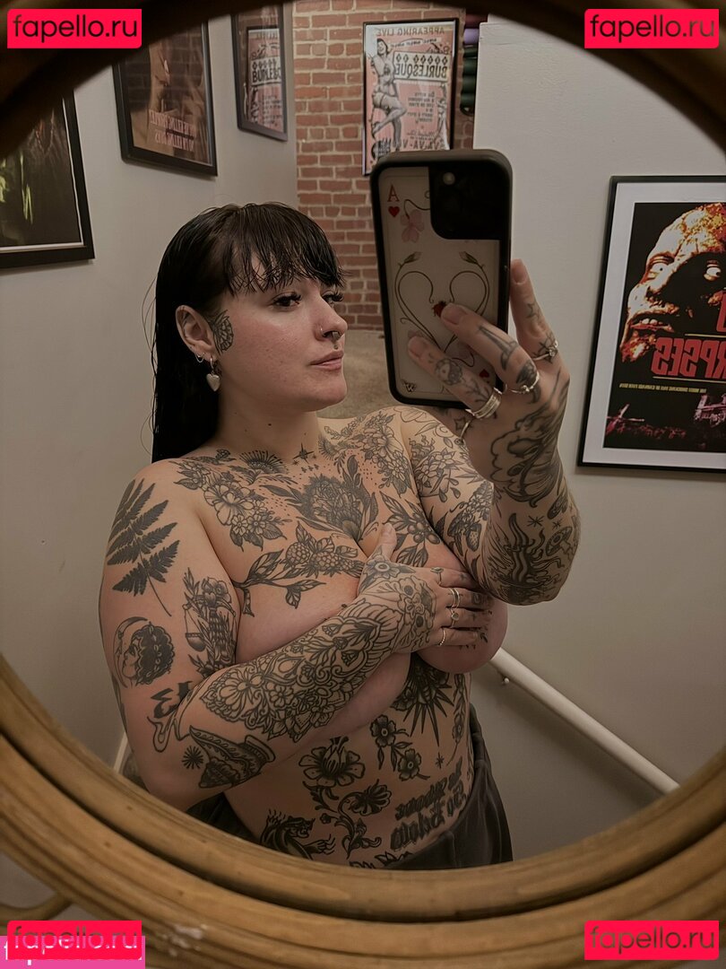 Venicecemetery Nude Onlyfans Photo 5