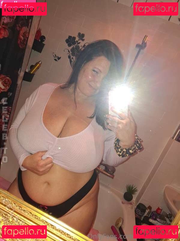 Tara-Chambler Nude Onlyfans Photo 17