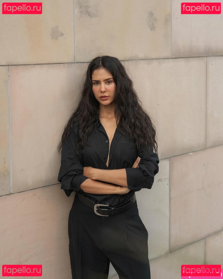 Sonam Bajwa Nude Onlyfans Photo 31
