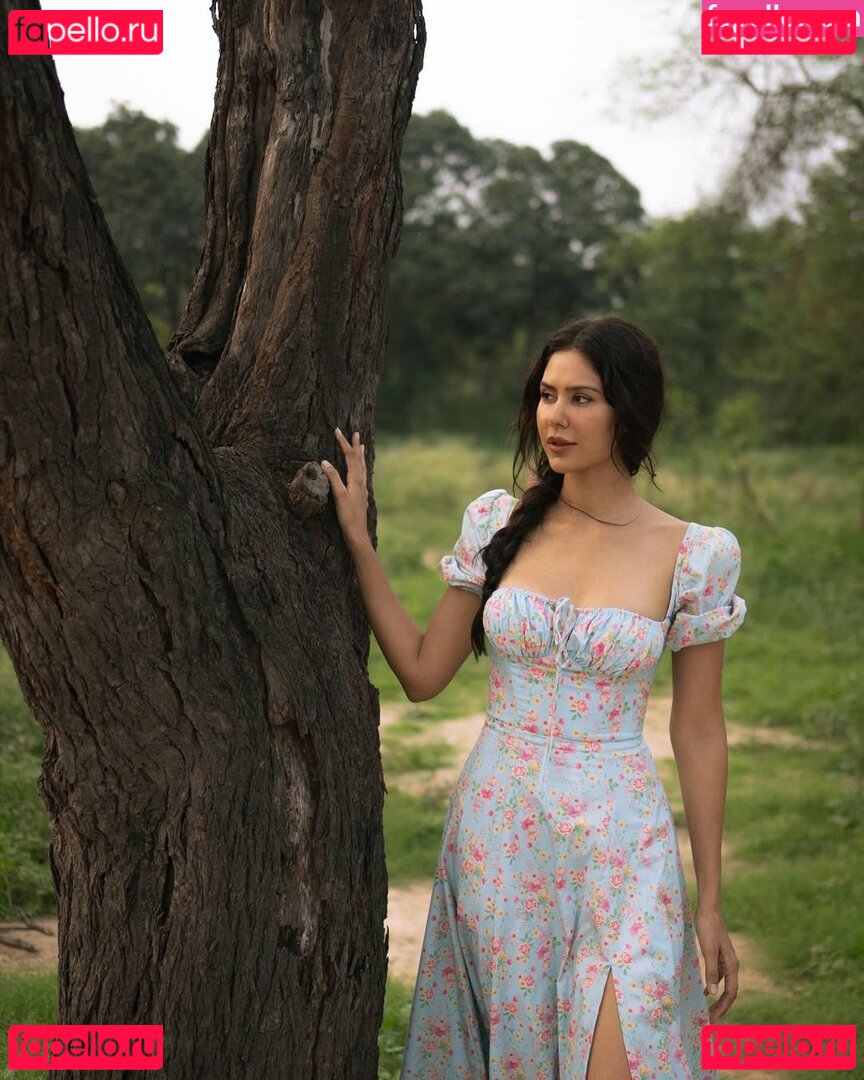 Sonam Bajwa Nude Onlyfans Photo 23