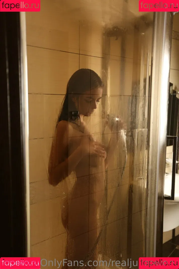 amour_angel Onlyfans Photo Gallery 