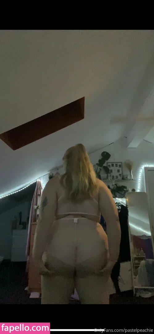 pastelpeachie Onlyfans Photo Gallery 