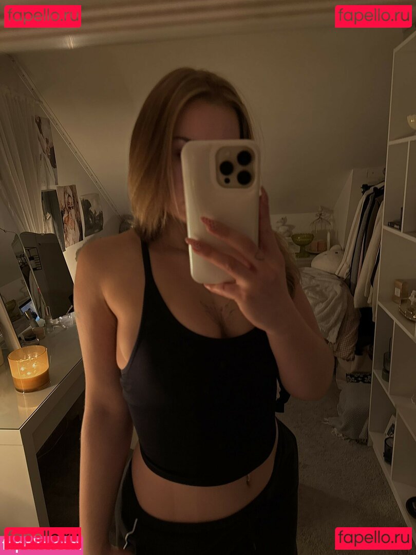 Carmen Blair Nude Onlyfans Photo 14