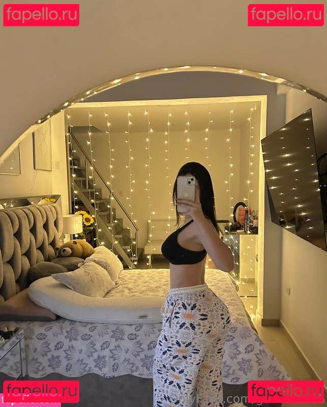 Saralia Nude Onlyfans Photo 25
