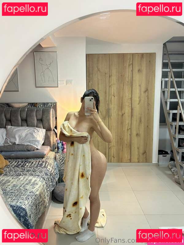 Saralia Nude Onlyfans Photo 18