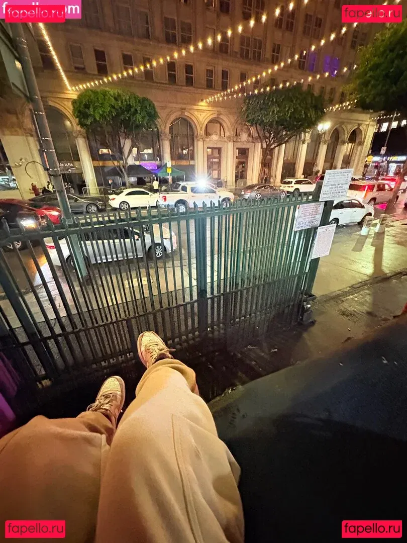 Numi Zarah Onlyfans Photo Gallery 