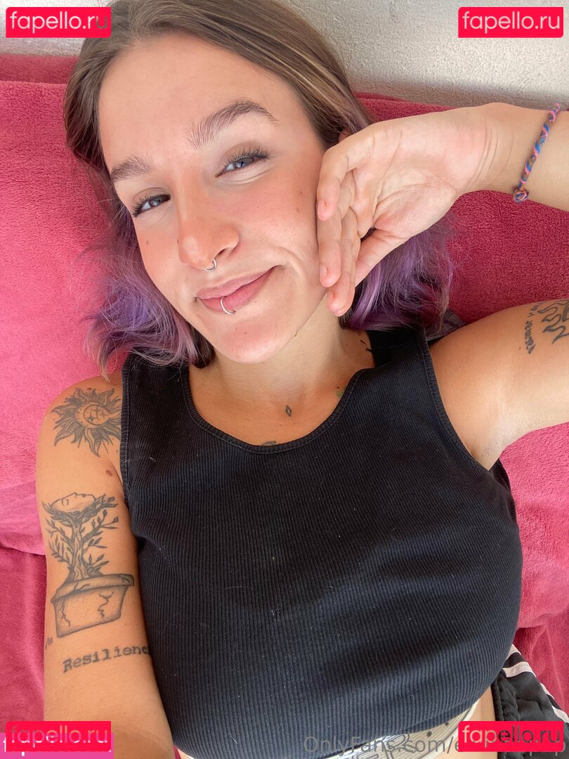 elvinaapap Nude Onlyfans Photo 6