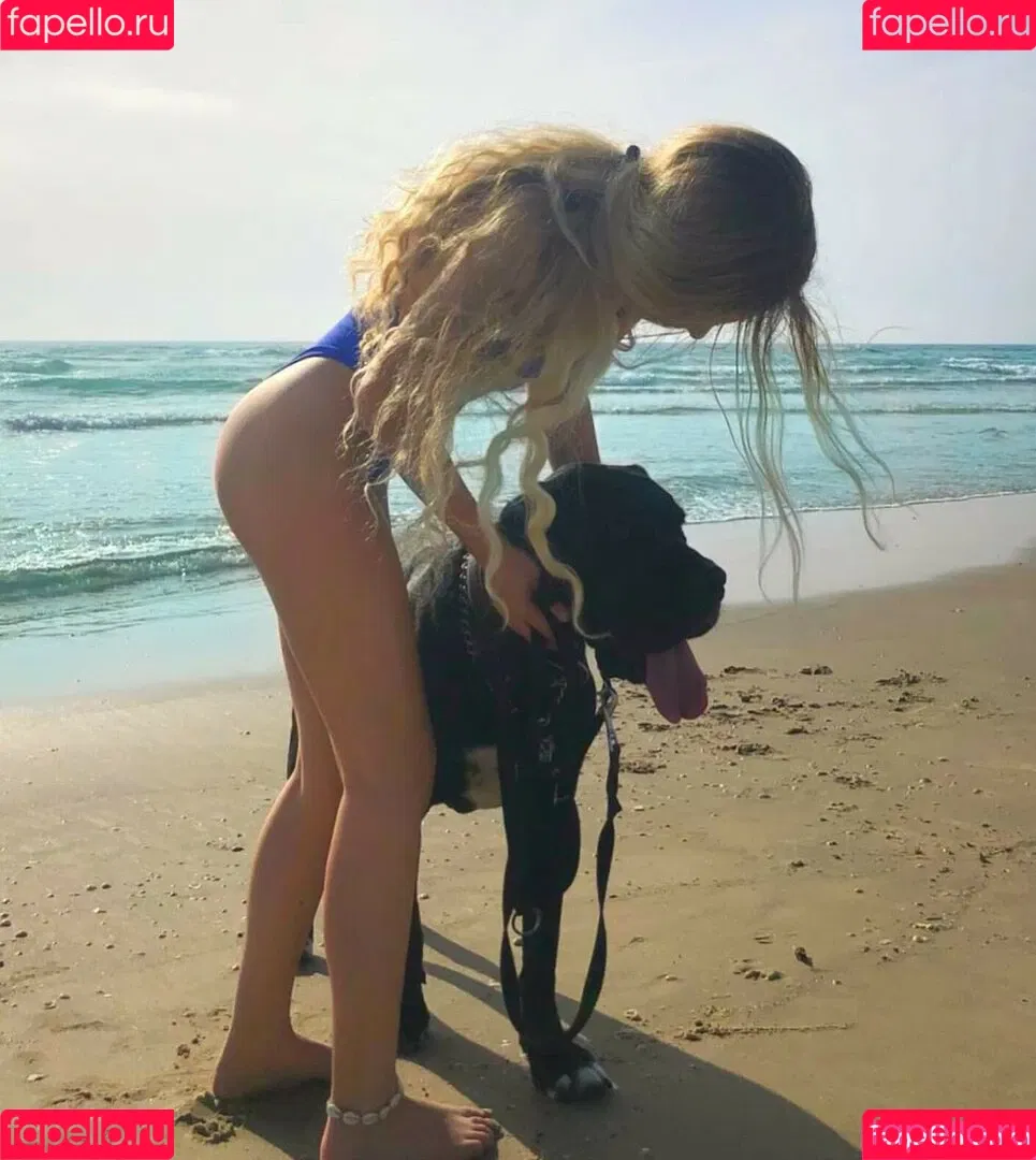 Tiny Miny Mo Onlyfans Photo Gallery 