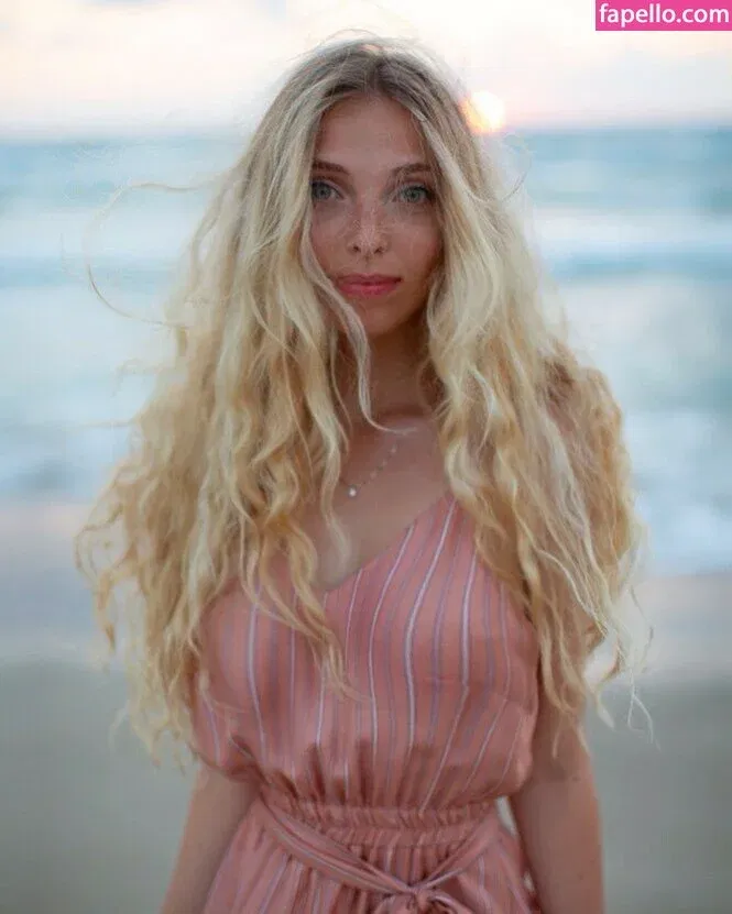 Tiny Miny Mo Onlyfans Photo Gallery 