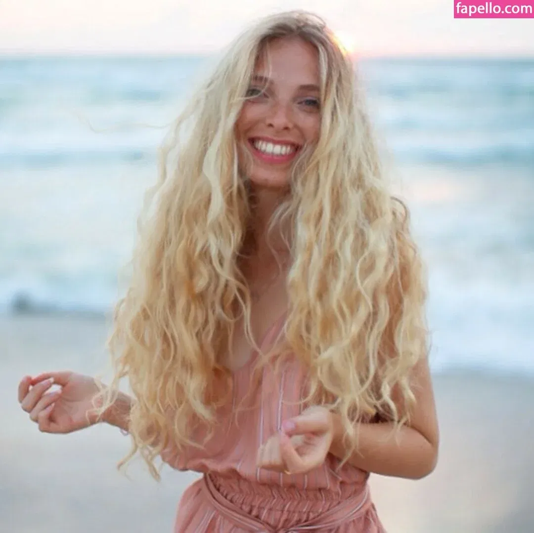 Tiny Miny Mo Onlyfans Photo Gallery 