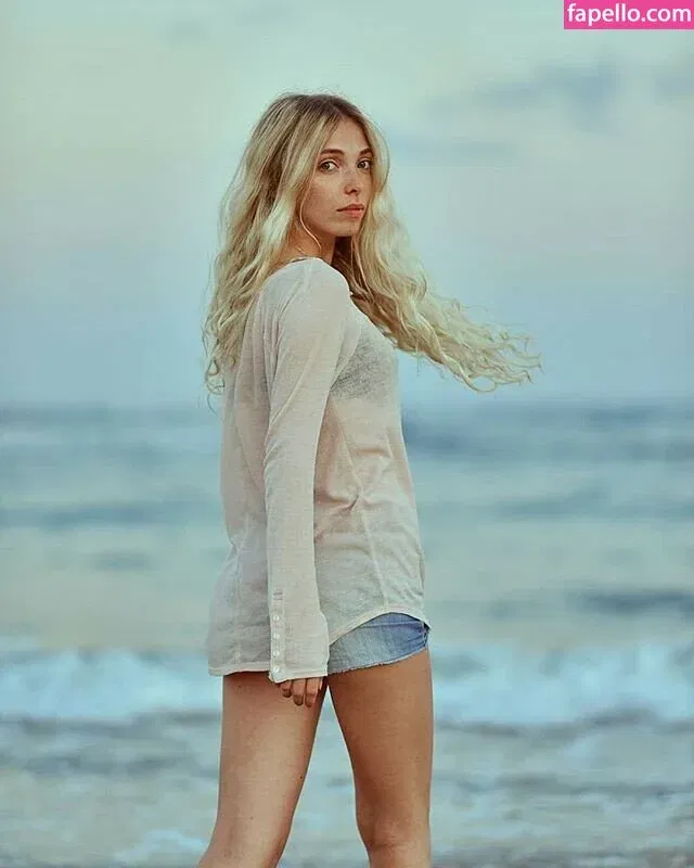 Tiny Miny Mo Onlyfans Photo Gallery 