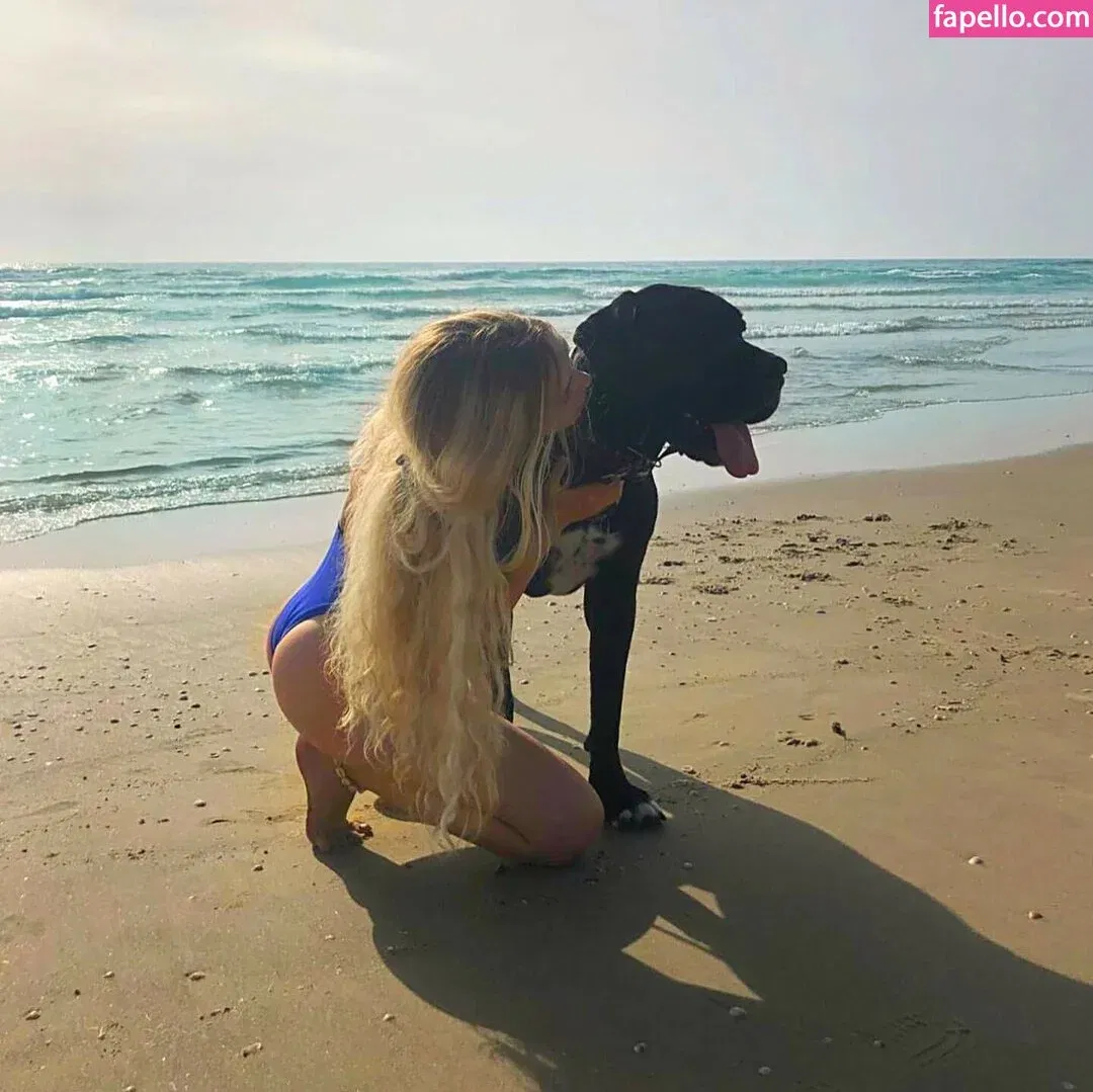 Tiny Miny Mo Onlyfans Photo Gallery 