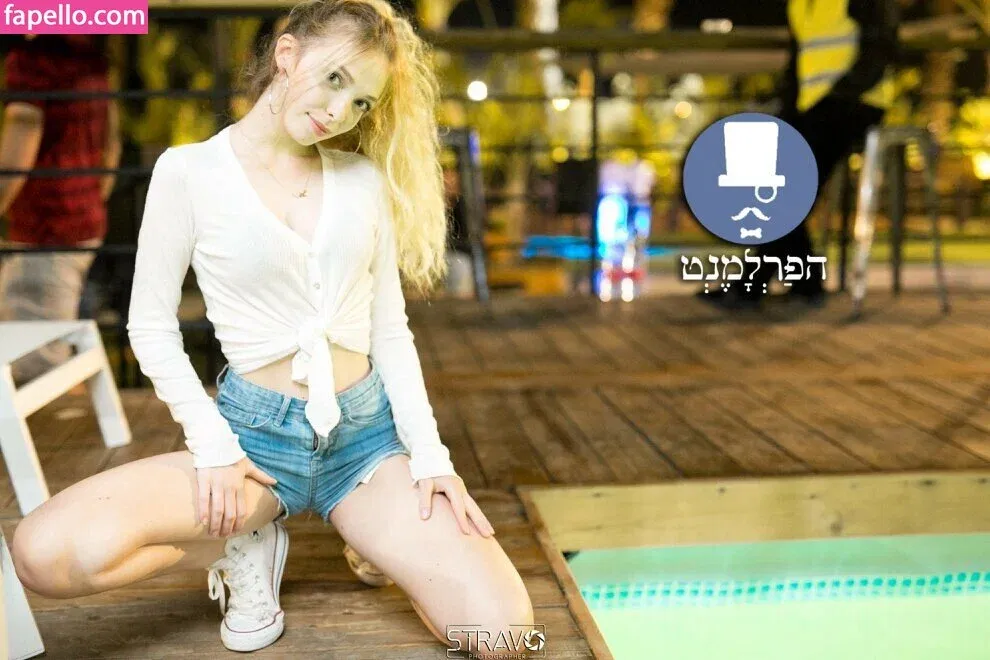 Tiny Miny Mo Onlyfans Photo Gallery 