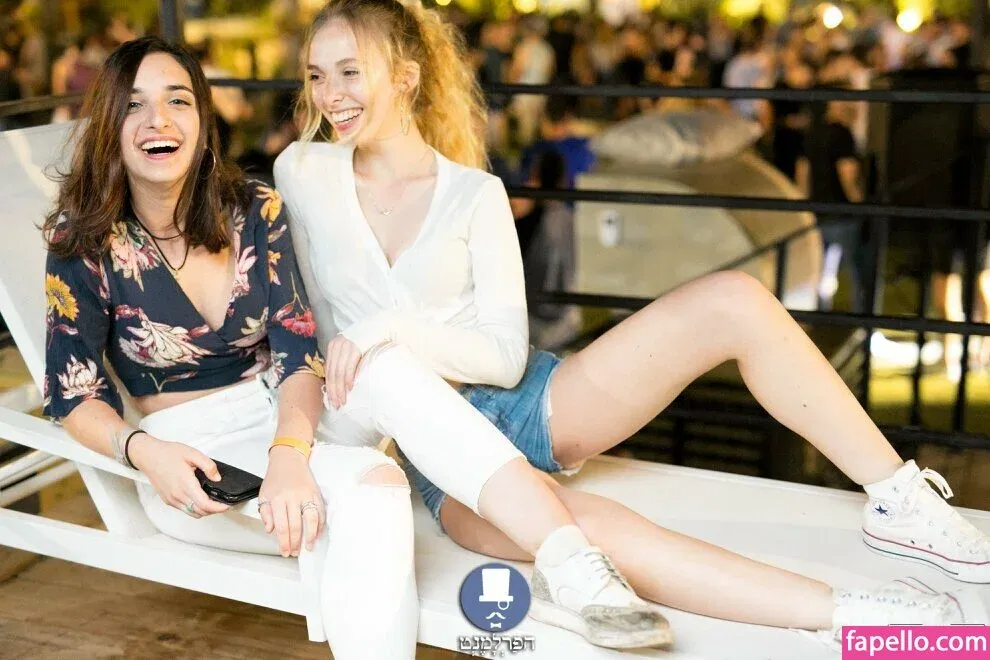 Tiny Miny Mo Onlyfans Photo Gallery 