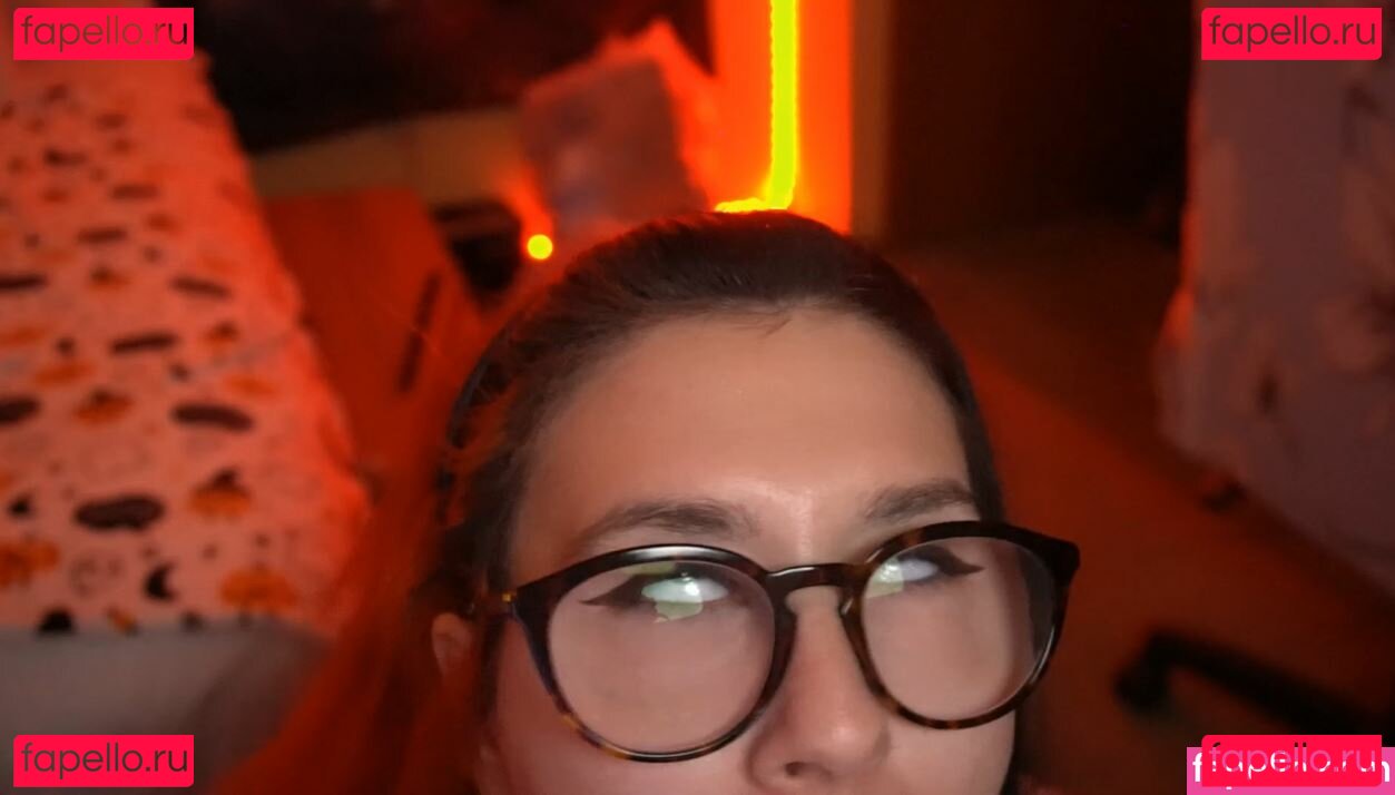 Emilyuwo Nude Onlyfans Photo 19