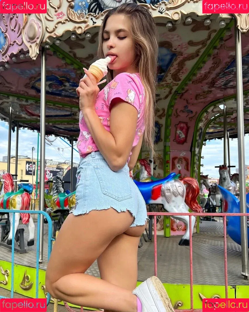 Lerabuns Onlyfans Photo Gallery 