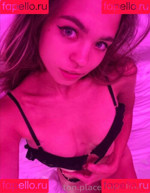 Lerabuns Onlyfans Photo Gallery 