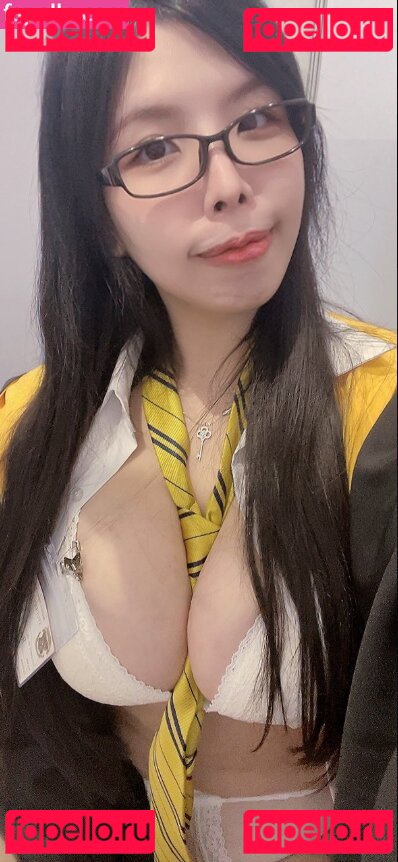 L Cup Asian Nude Onlyfans Photo 30