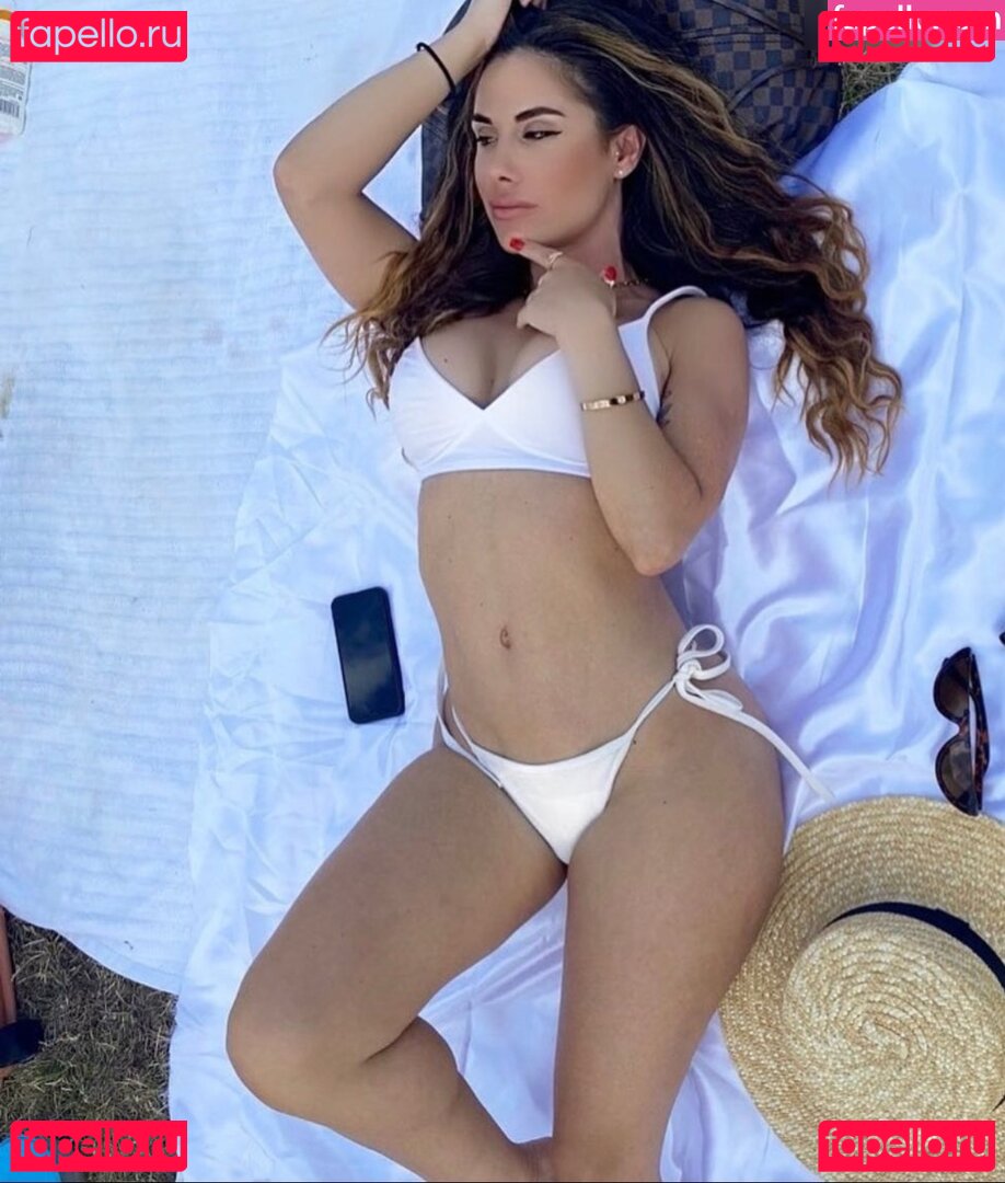 Maria Bell Nude Onlyfans Photo 31