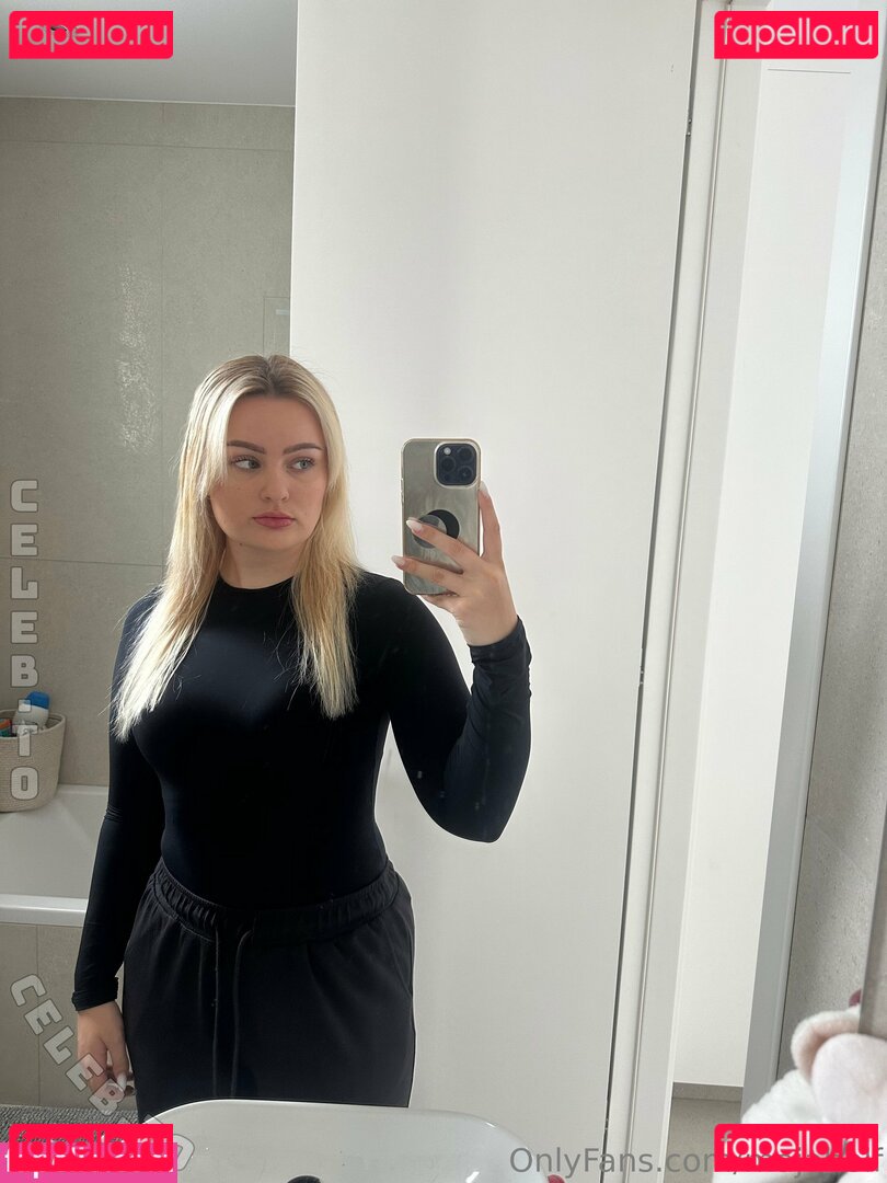 Maja Holf Nude Onlyfans Photo 7