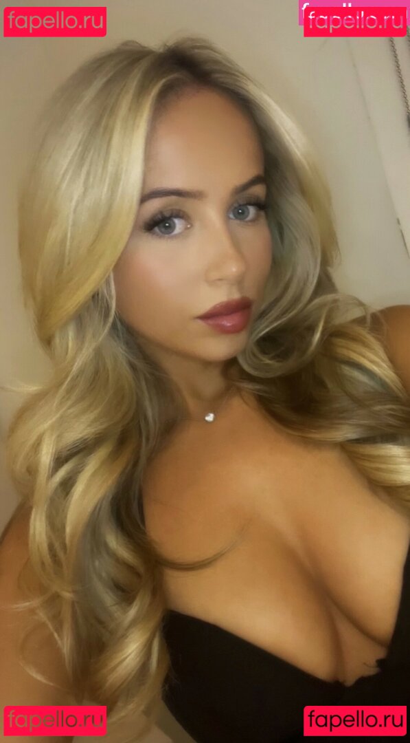 Amelie Saupe Nude Onlyfans Photo 3