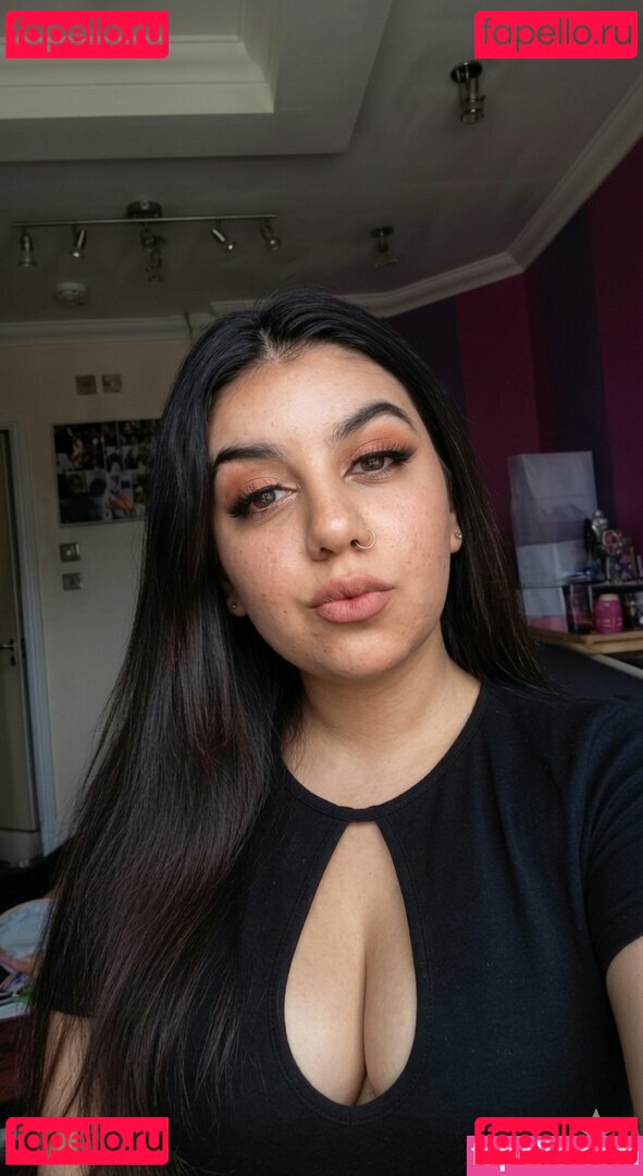 anisa khan Nude Onlyfans Photo 7
