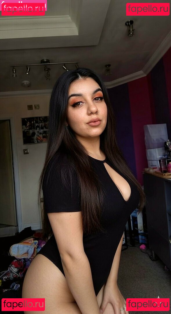 anisa khan Nude Onlyfans Photo 5
