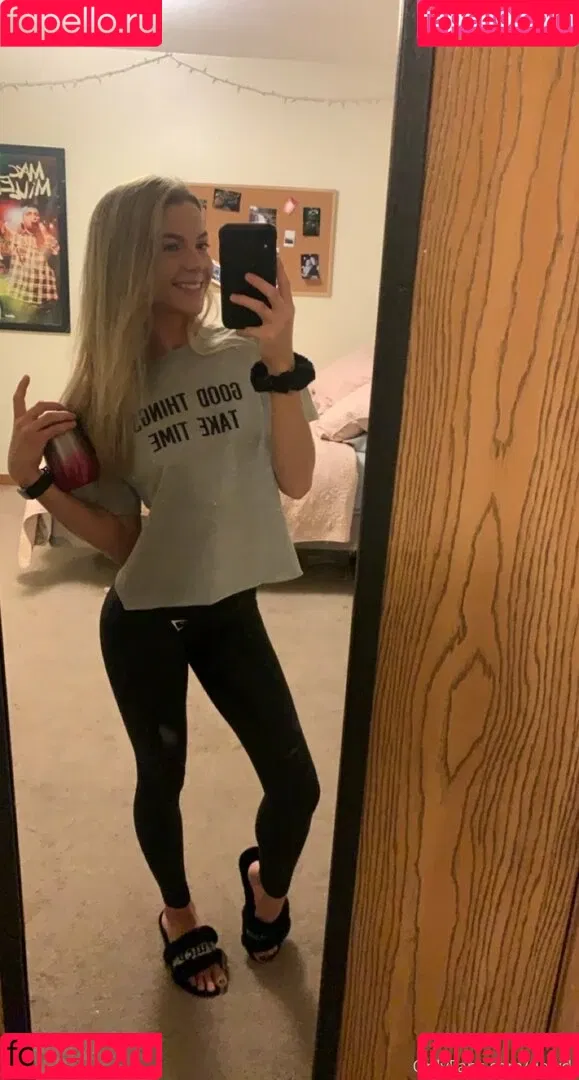 qewdi Onlyfans Photo Gallery 