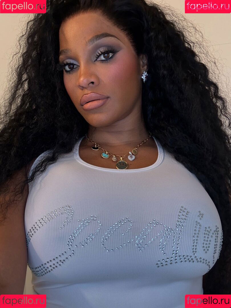 qewdi Onlyfans Photo Gallery 